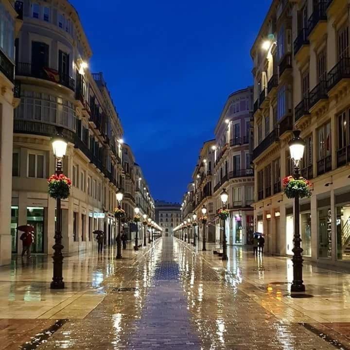 Nuestro Rincon Del Centro Historico Especial Grupos Terraza Parking Gratis 02 Apartment Malaga Exterior photo